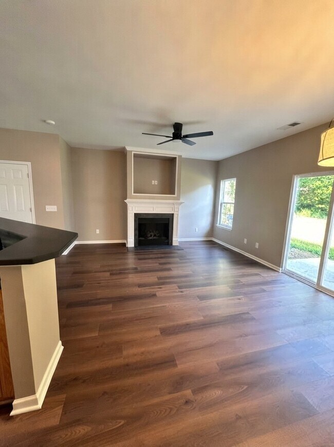 Building Photo - 1245 Liberty Bell Ct