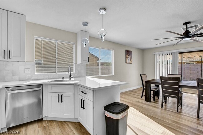 Building Photo - 6009 W Carpenteria Way