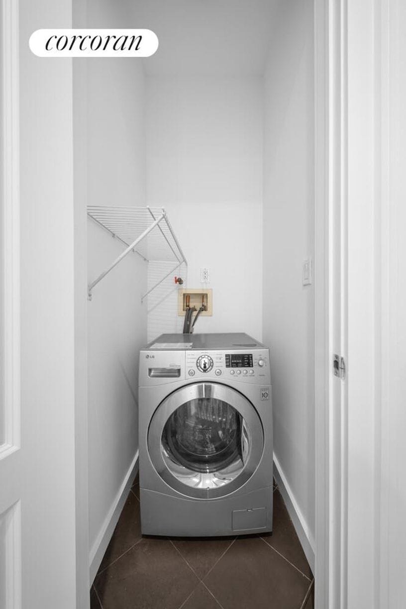 Building Photo - 762 Hancock St