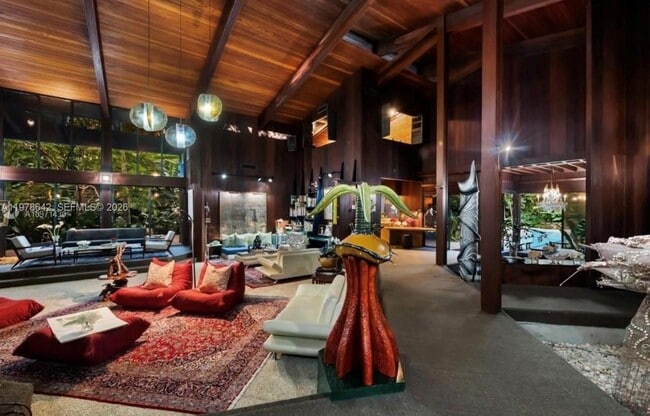 Building Photo - 4895 SW 88th St