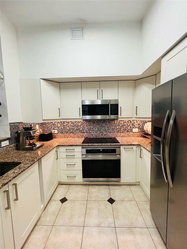 Building Photo - 2080 S Ocean Dr