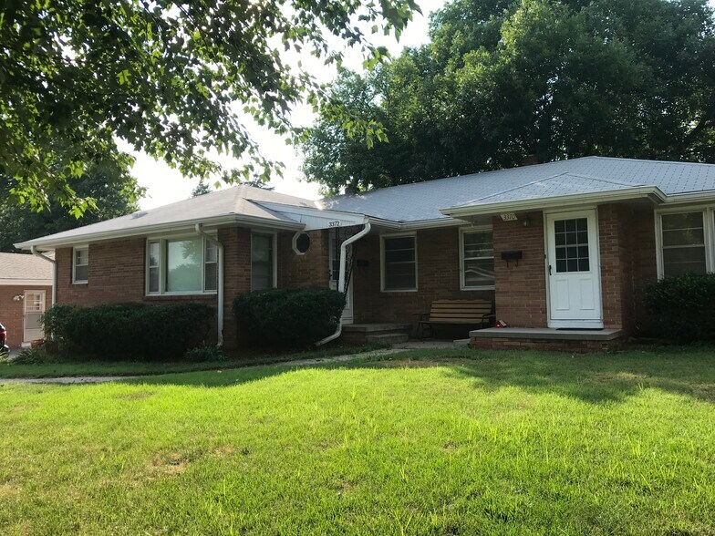 Front of duplex - 3370 s 81st ave