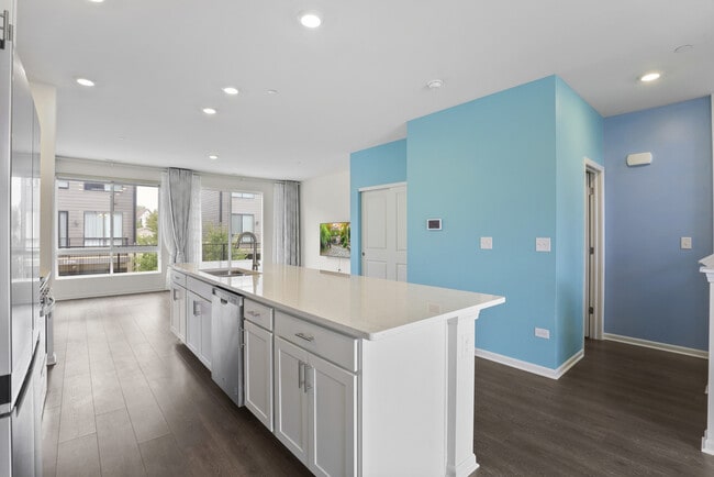 Building Photo - 1298 Catalina Ct.