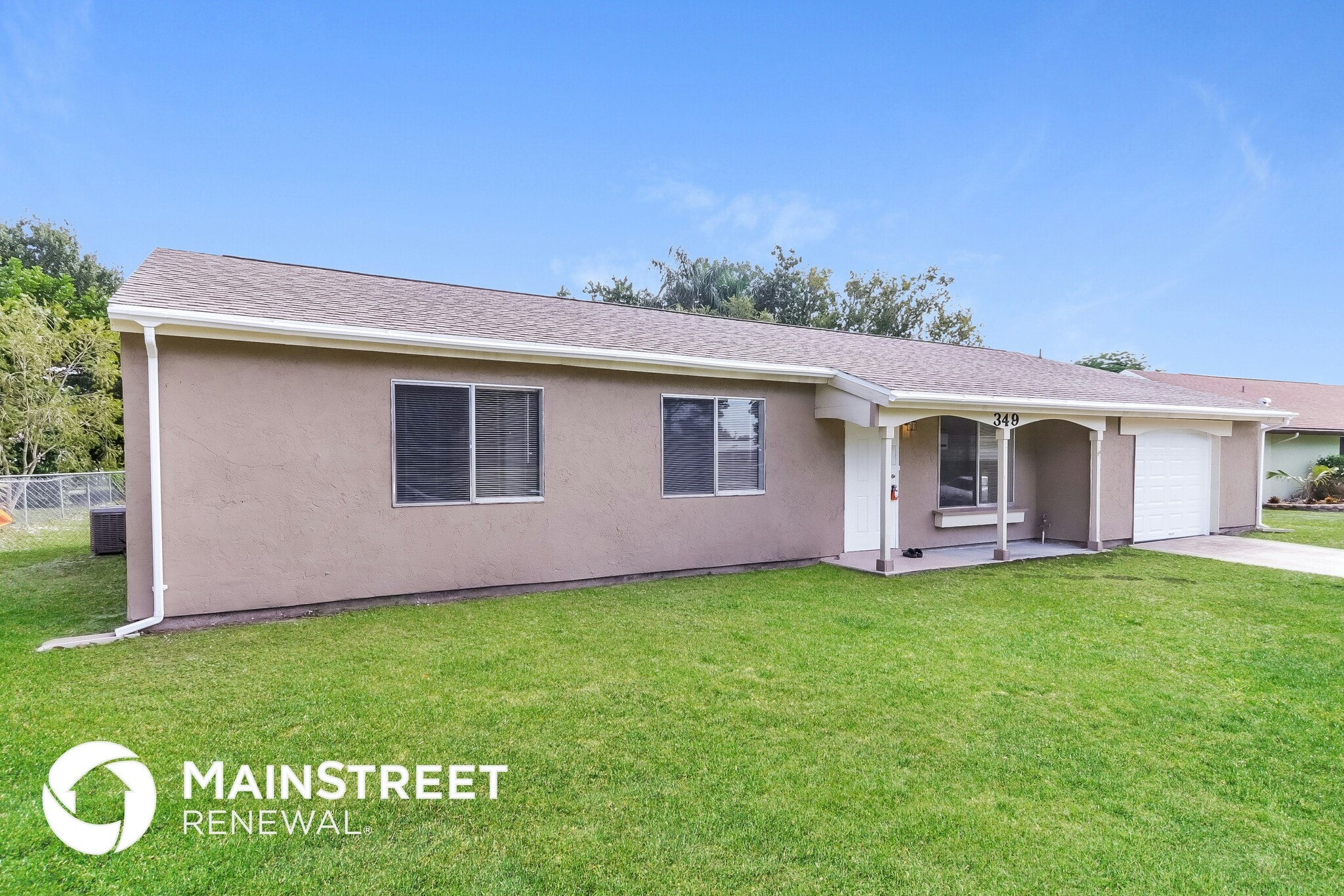 Building Photo - 349 SW Cherryhill Rd