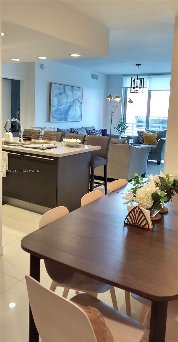 Building Photo - 7661 NW 107th Ave