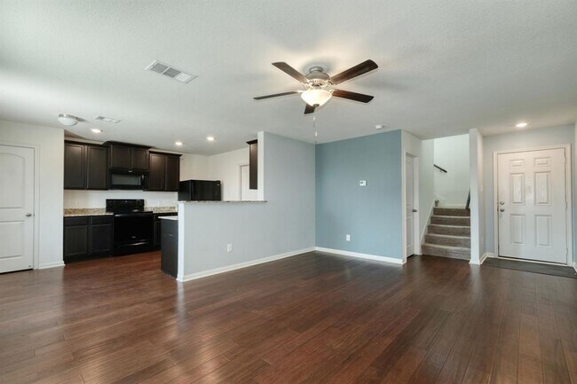 Building Photo - 5033 Cressler Ln