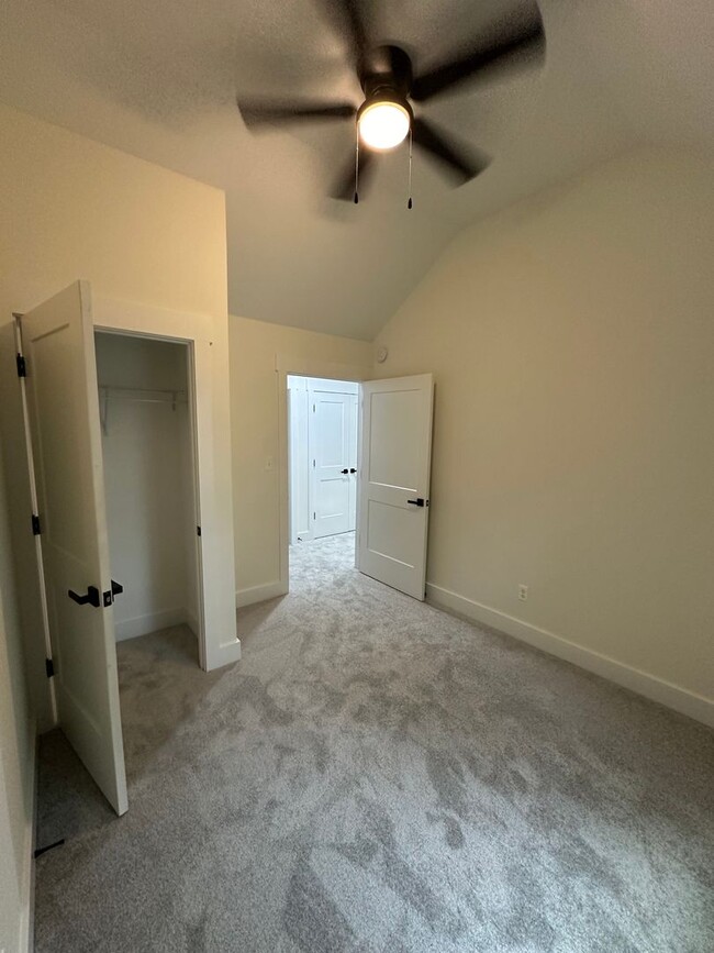 Building Photo - Brand new construction townhouse! First mo...