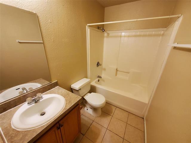 Building Photo - 2363 Summit Ln