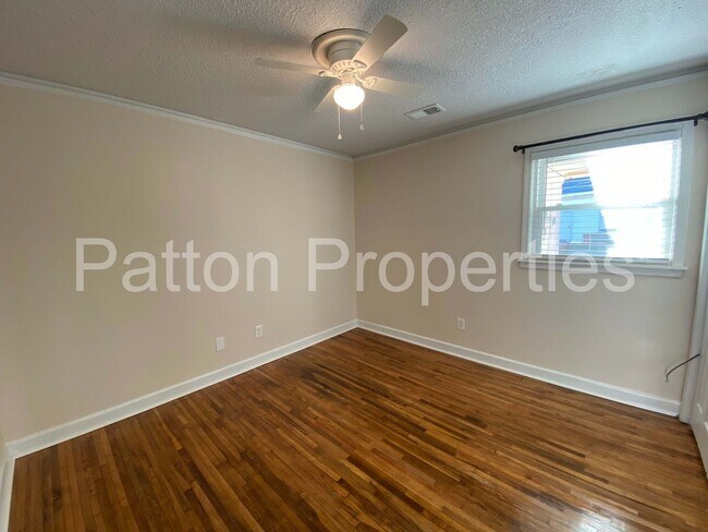 Building Photo - Rosewood Home
