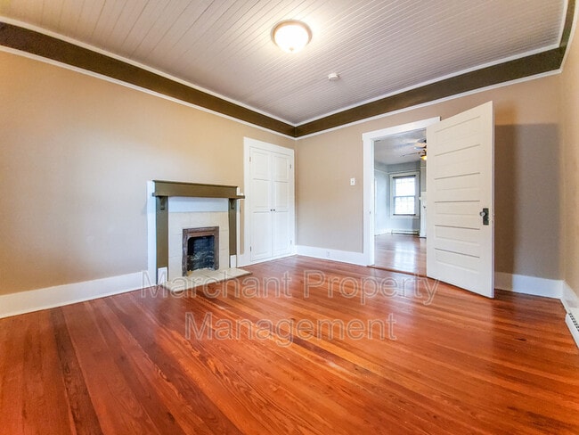 Building Photo - 38 Keowee Ave