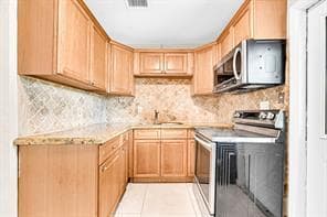 Building Photo - 15710 NW 19th Ave