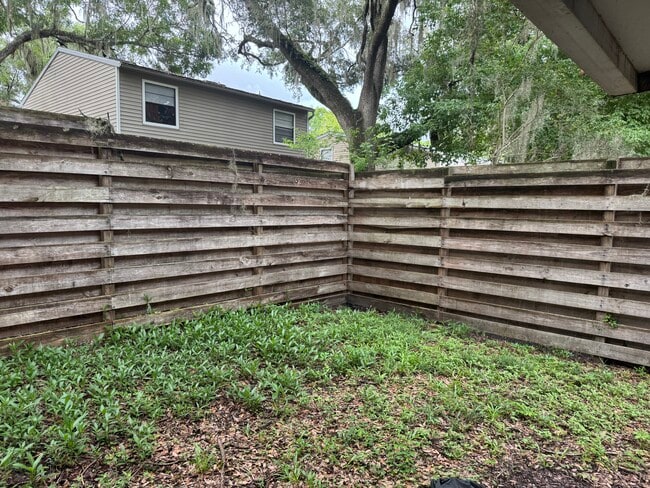 Building Photo - 4642 SW 45th Ln