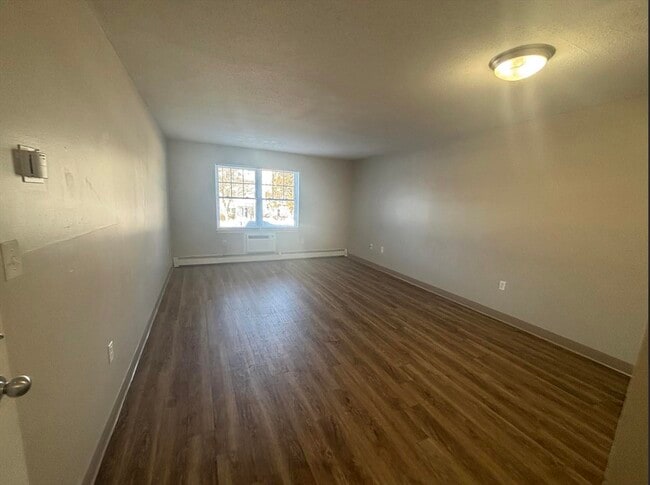 Building Photo - 65 Frank's Ln