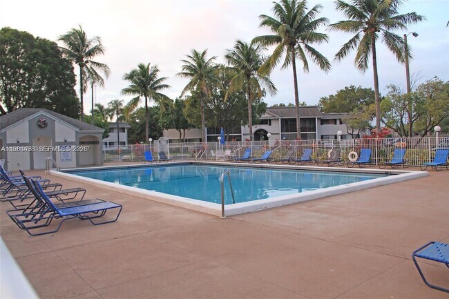 Building Photo - 20741 NE 4th Ct