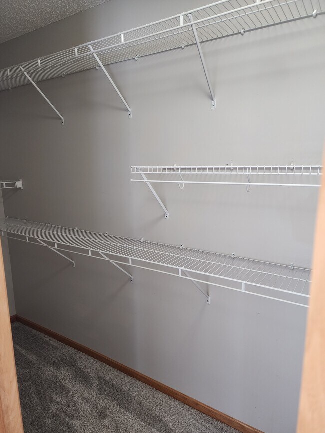 Building Photo - 1071 36th St W