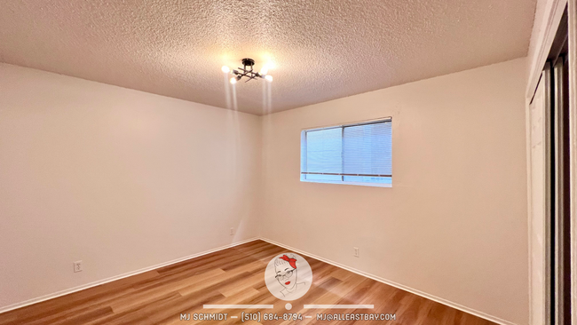 Building Photo - Completely Remodeled 2bd/1bth Included Wat...