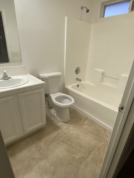 Building Photo - 66651 Ironwood Dr