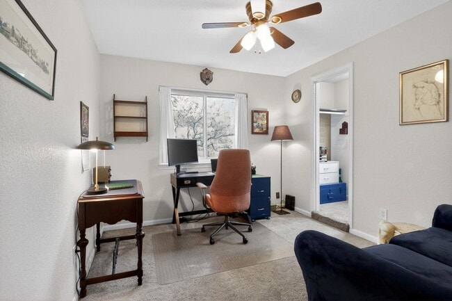 Building Photo - 1607 Gracy Farms Ln