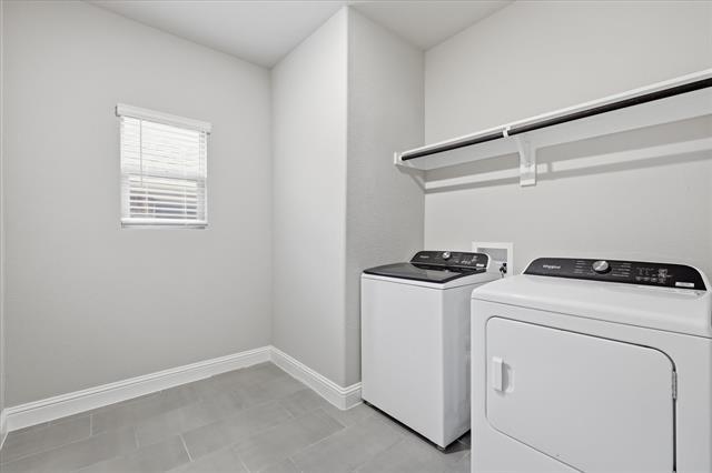 Building Photo - 1213 Birchwood Ln
