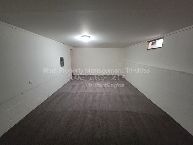 Building Photo - 1204 Marshall Ave