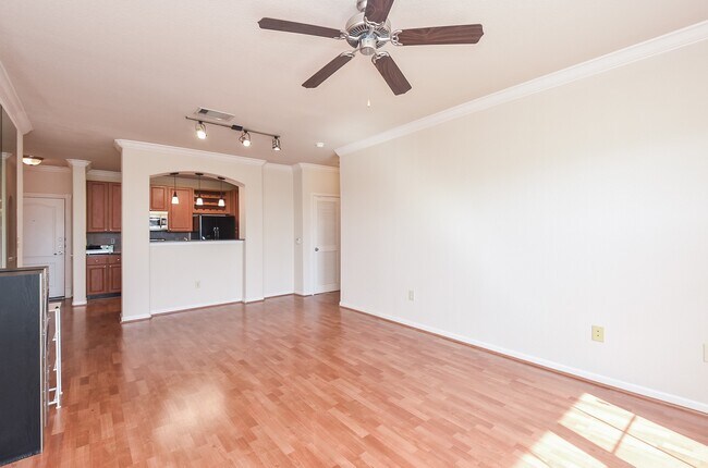 Building Photo - 1711 Old Spanish Trl