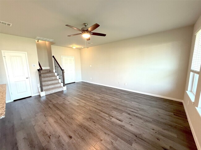 Building Photo - 5426 James Michael Dr
