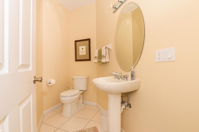 Building Photo - 8021 Carnoustie Pl