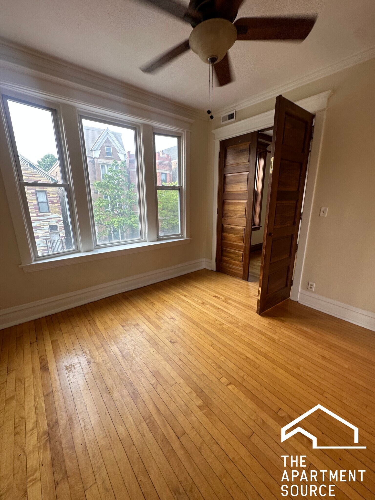 Building Photo - 2241 W 21st St