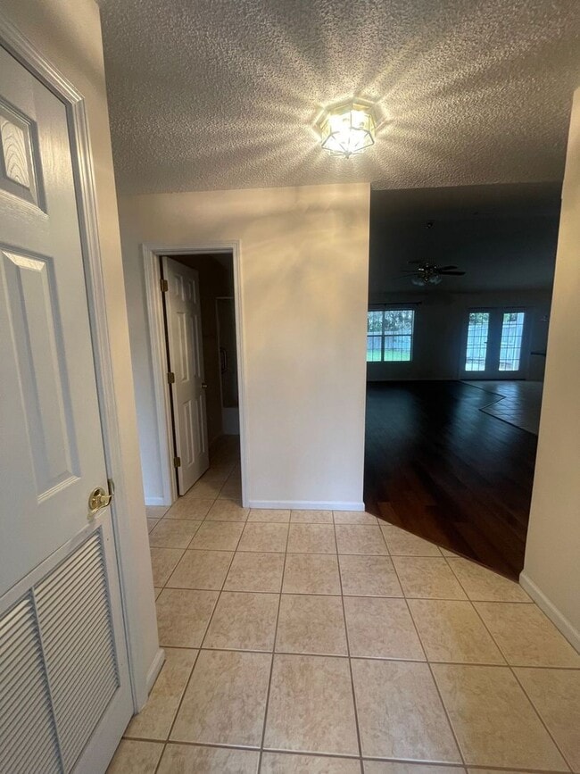 Building Photo - Windsor Garden Subdivision...