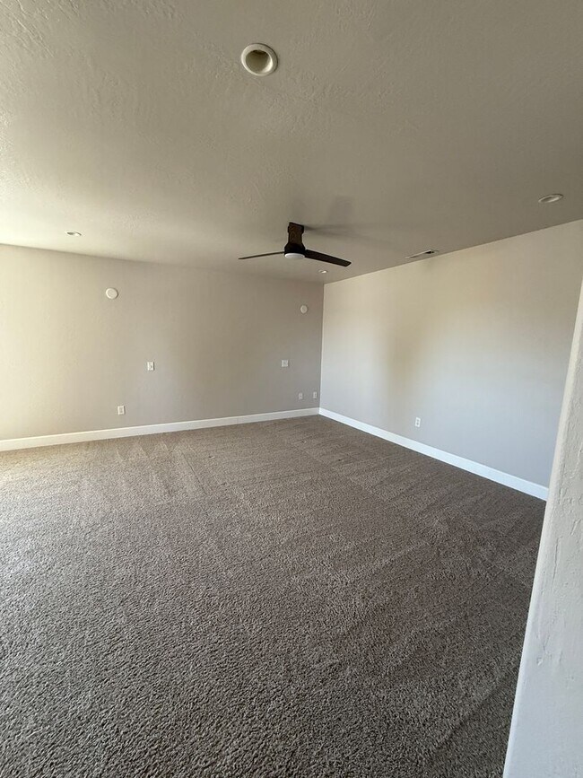 Building Photo - 3170 Juniper Ridge Dr