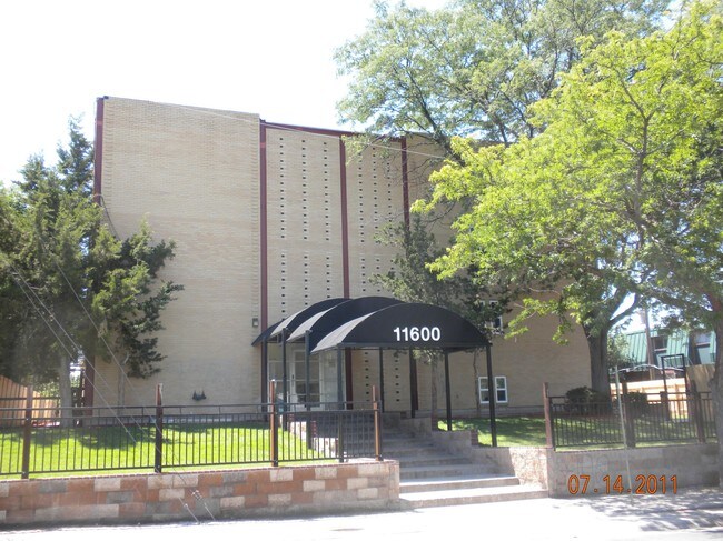 Building Photo - The Newark Apartments