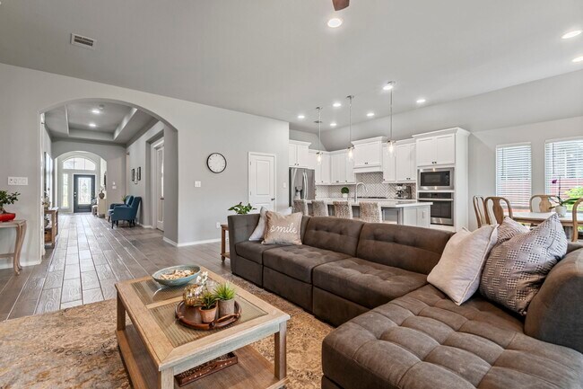 Building Photo - 23322 Amoroso St