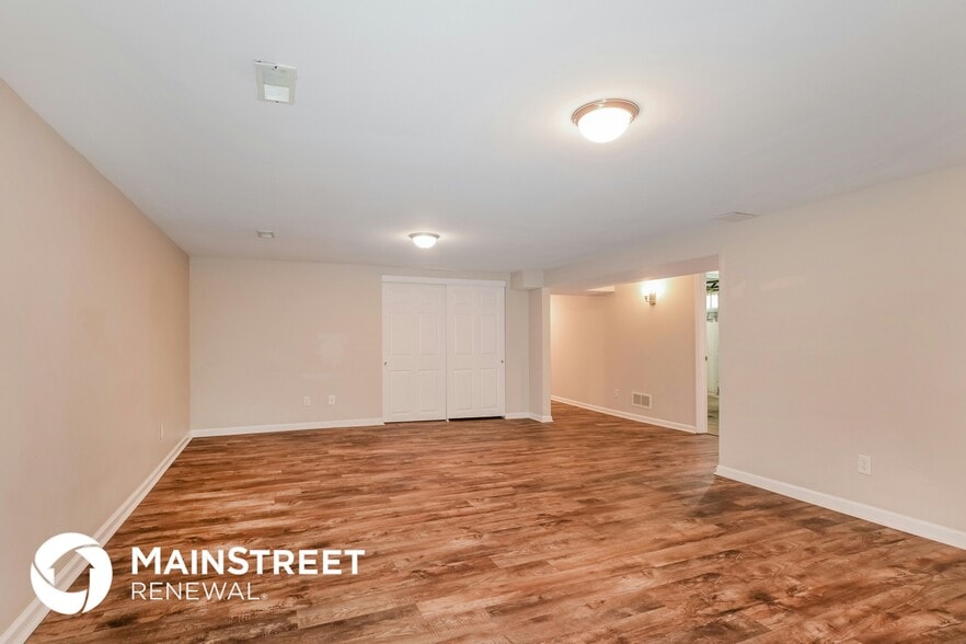 Building Photo - 2993 Aberdeen Dr