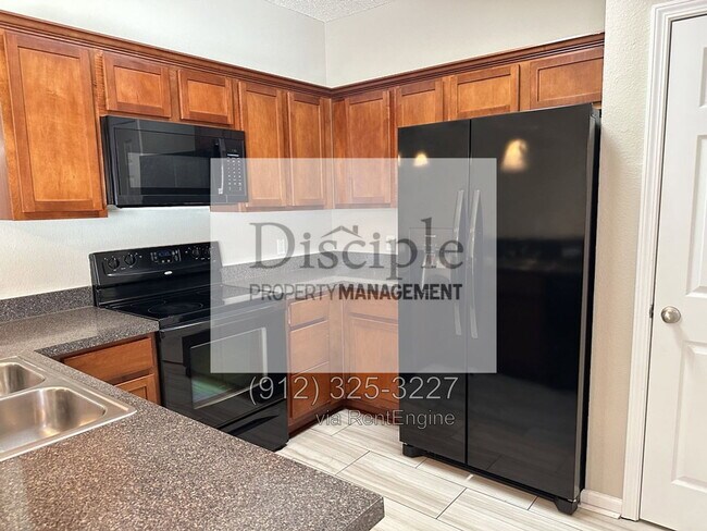 Building Photo - 1045 Canyon Oak Loop