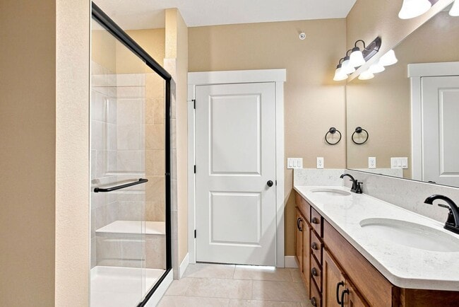 Building Photo - 4622 Hahns Peak Dr