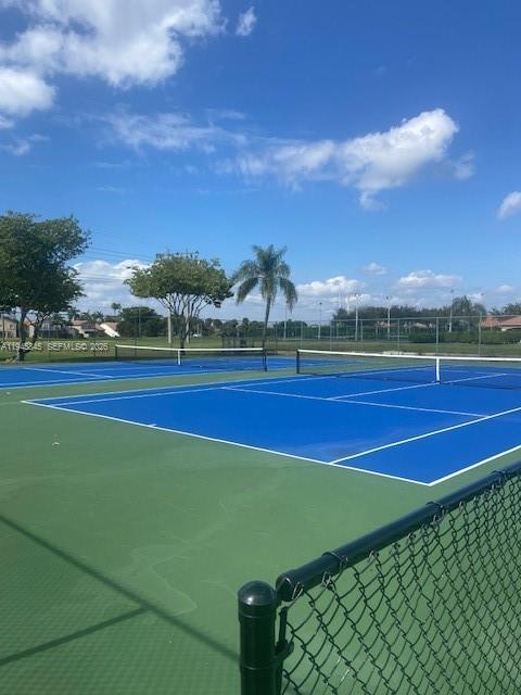 Building Photo - 18071 Clear Brook Cir