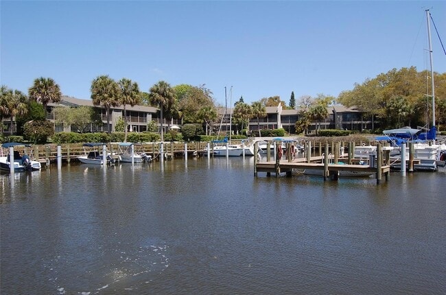 Building Photo - 1608 Bayhouse Point Dr