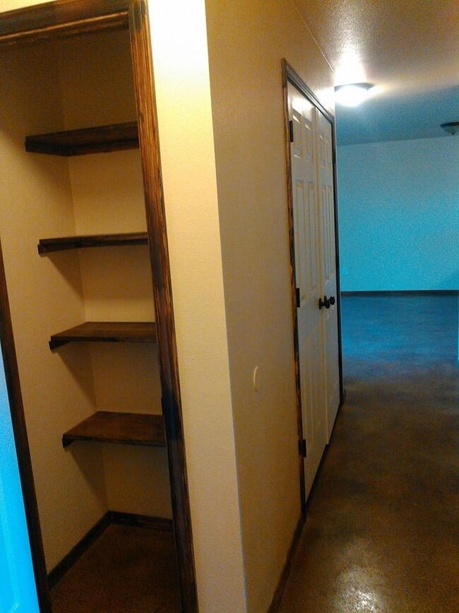 Building Photo - 4522 Elwell