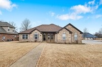 Building Photo - Beautiful and Spacious Home!