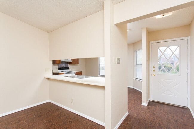 Building Photo - 6339 Village Club