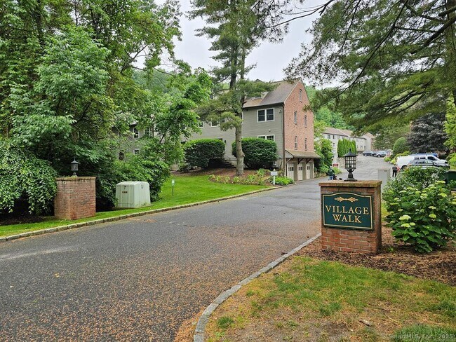 Primary Photo - 24 Village Walk