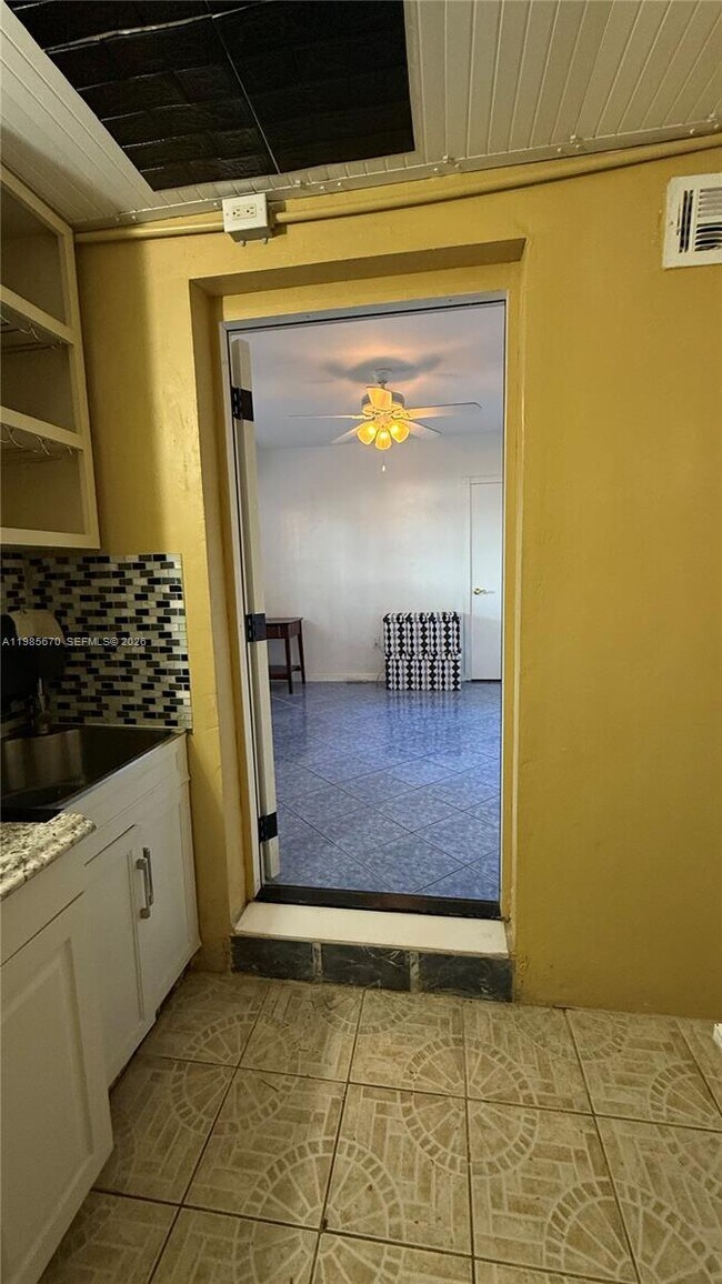 Building Photo - 7961 Orleans St