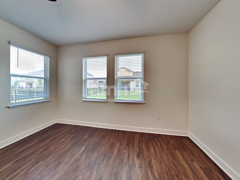 Building Photo - 33901 Widman Way