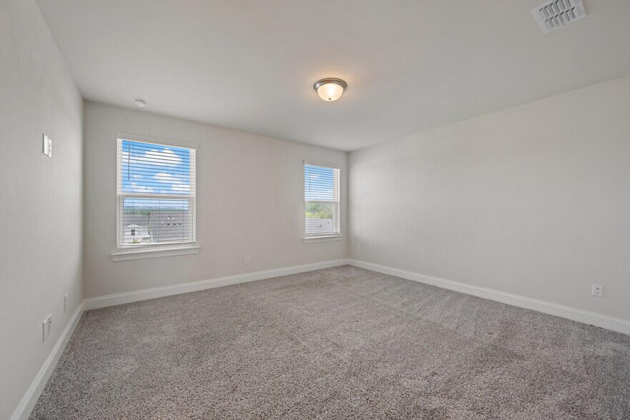Primary bedroom - 4509 Skywood Ln