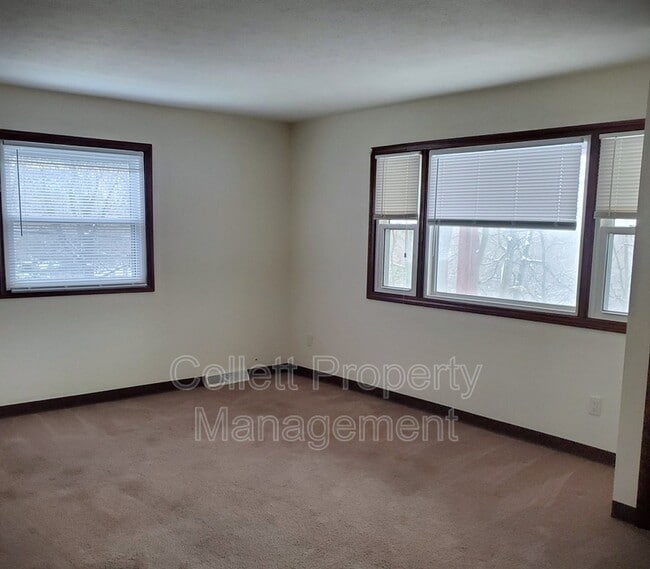 Building Photo - 6627 State Rd