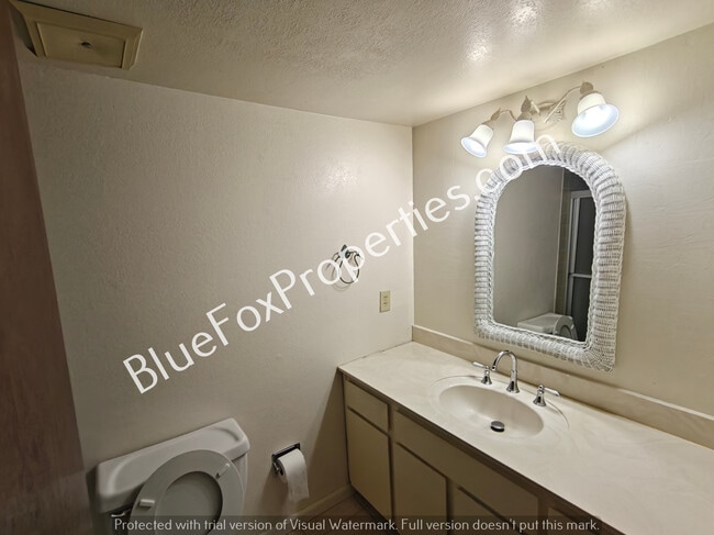 Building Photo - 5701 E Glenn St