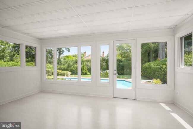 Building Photo - 7109 Radnor Rd