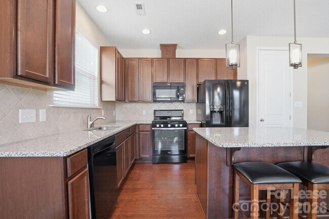 Building Photo - 4318 Connestee Ct