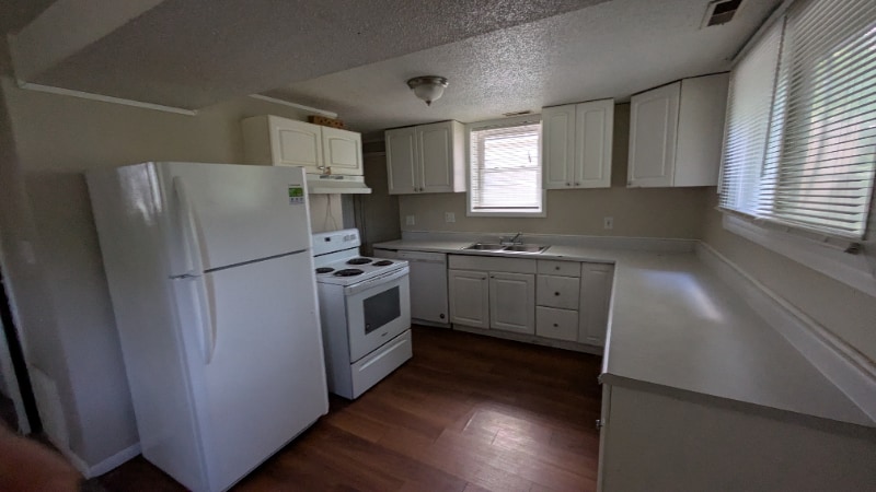 Building Photo - 9525 Booth Ave