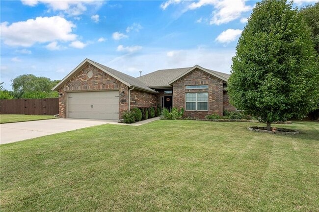 Building Photo - 307 Blair Cir